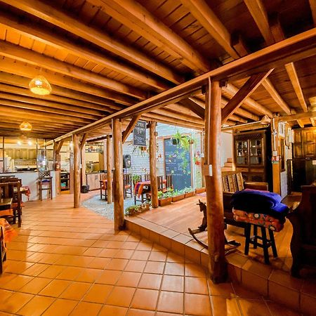 Chuza Longa Home Guamote Exterior photo
