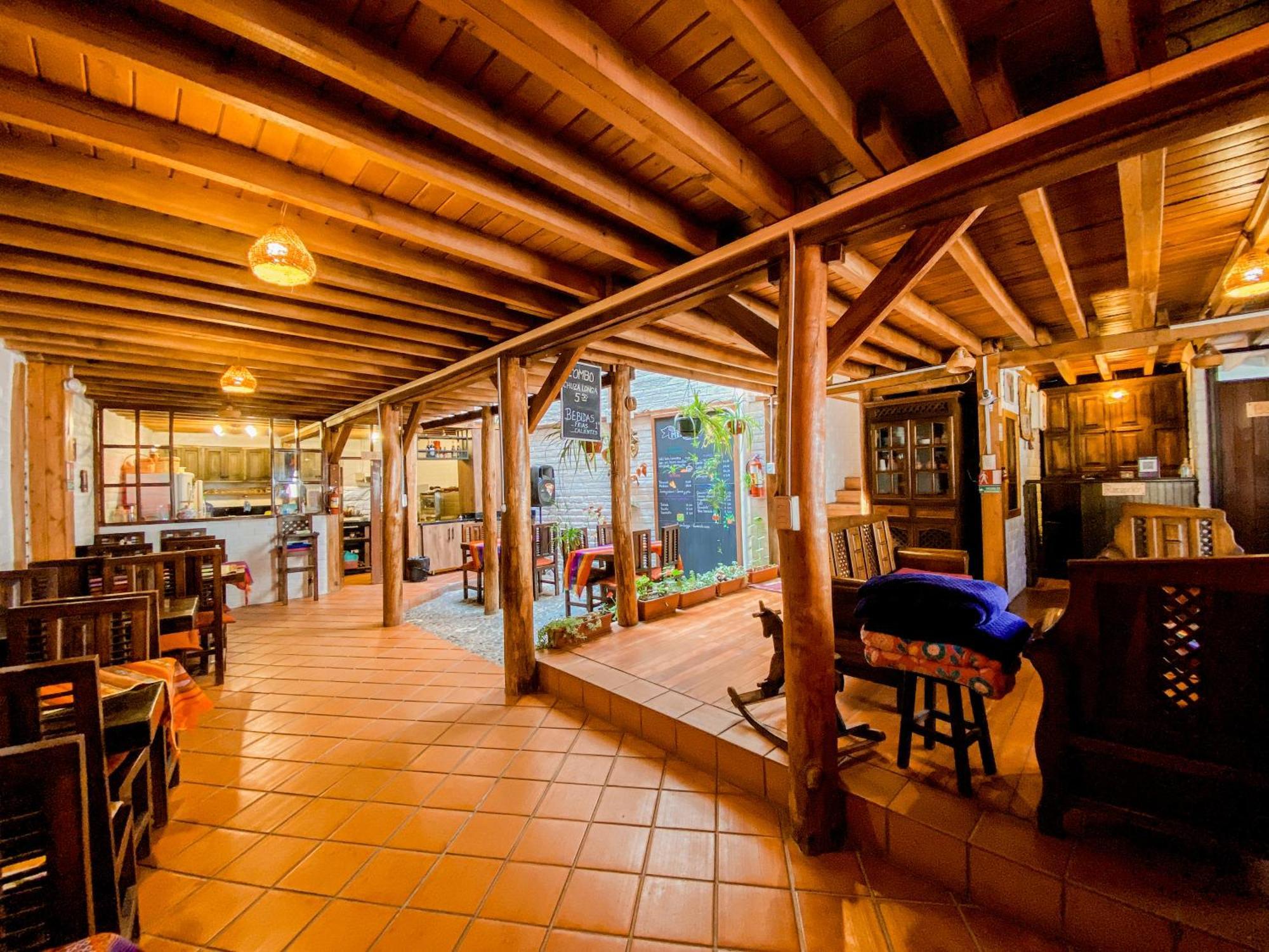 Chuza Longa Home Guamote Exterior photo