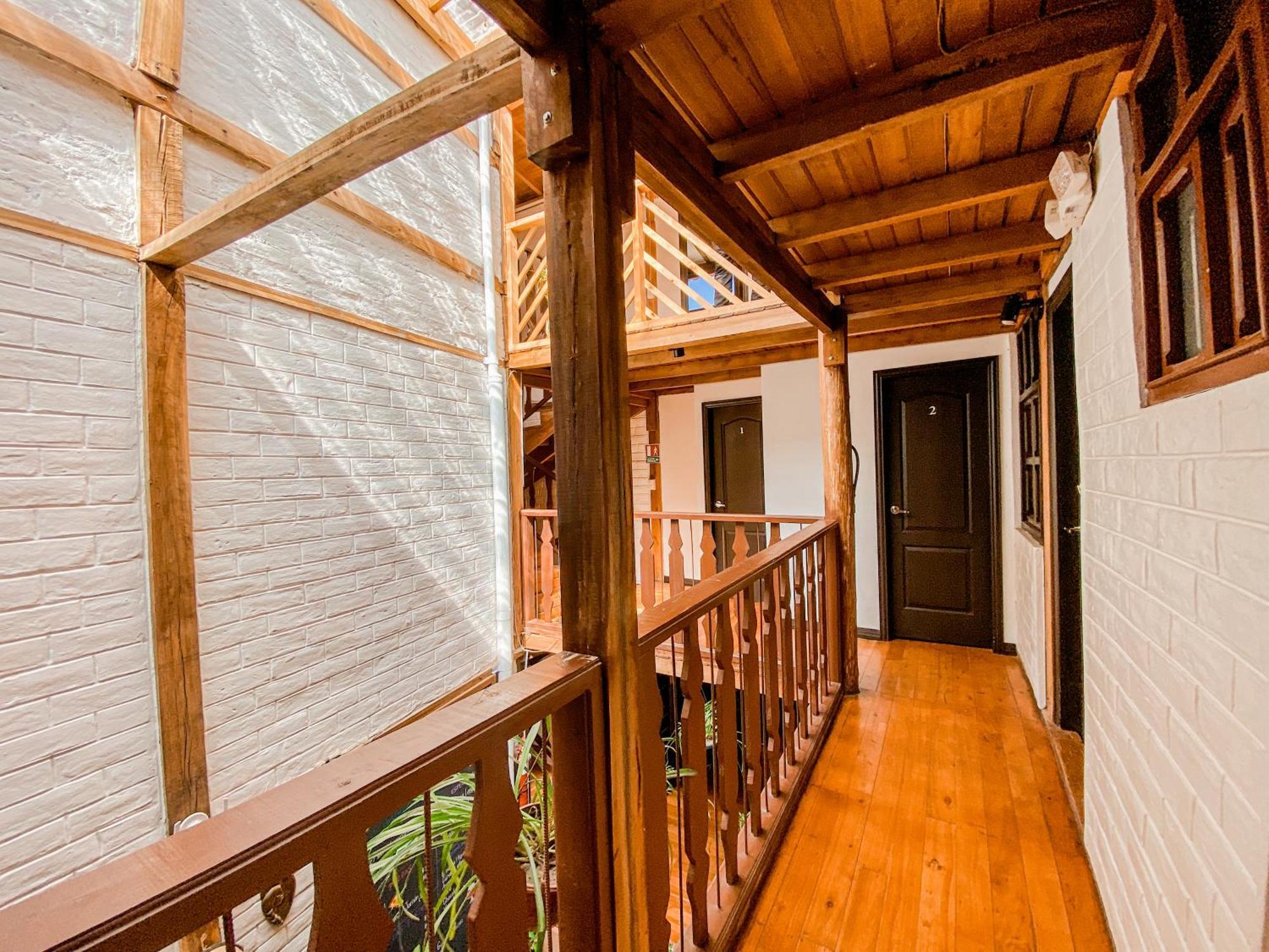Chuza Longa Home Guamote Exterior photo